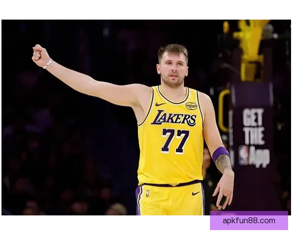 东契奇明日进行核磁检查 伤情决定能否参加评奖资格争夺